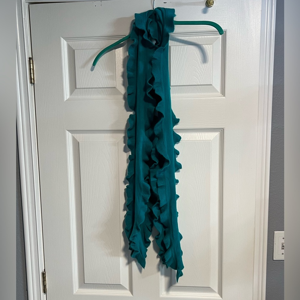 Collection Eighteen Teal ruffled scarf.